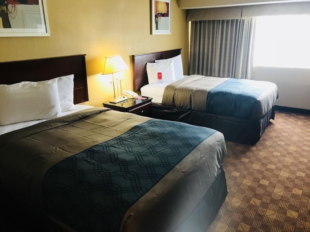 Rodeway Inn Sandston Dış mekan fotoğraf