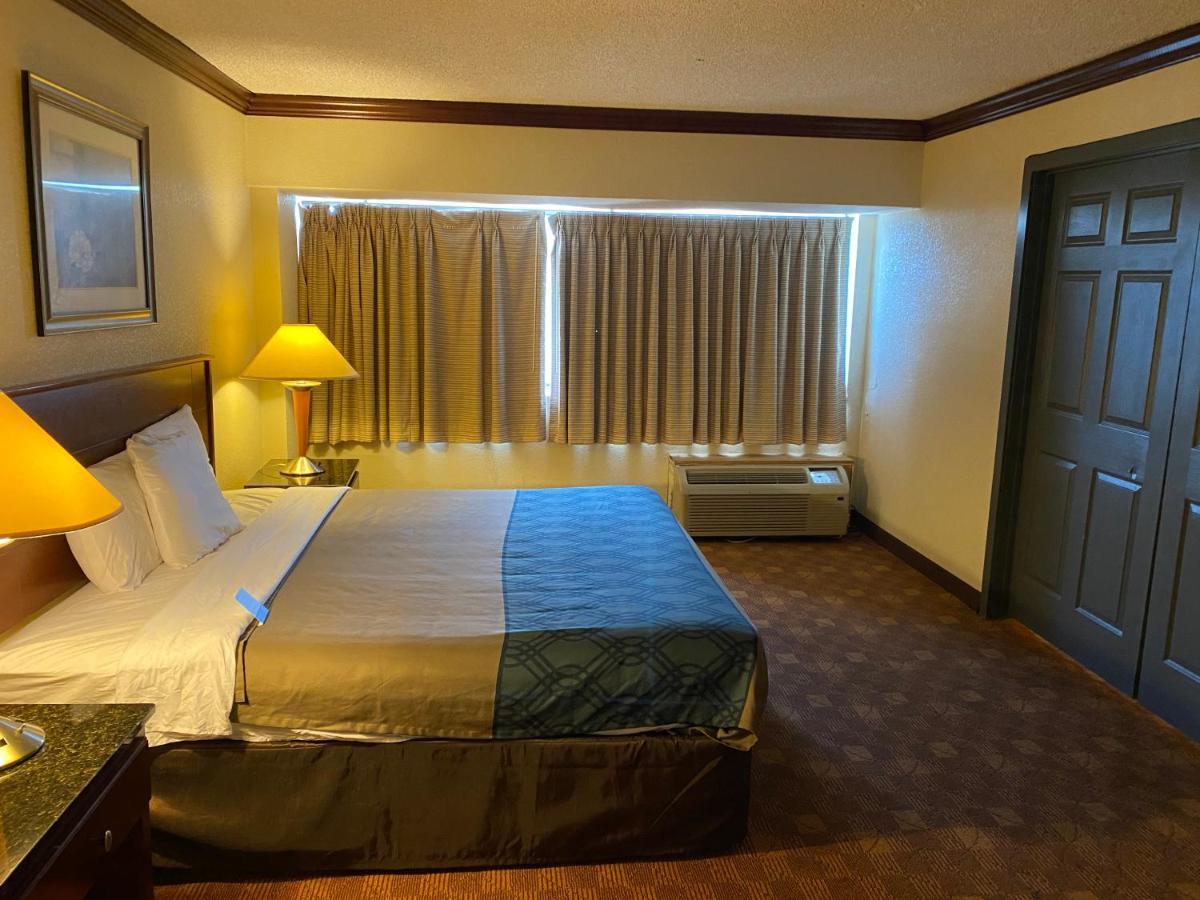 Rodeway Inn Sandston Oda fotoğraf