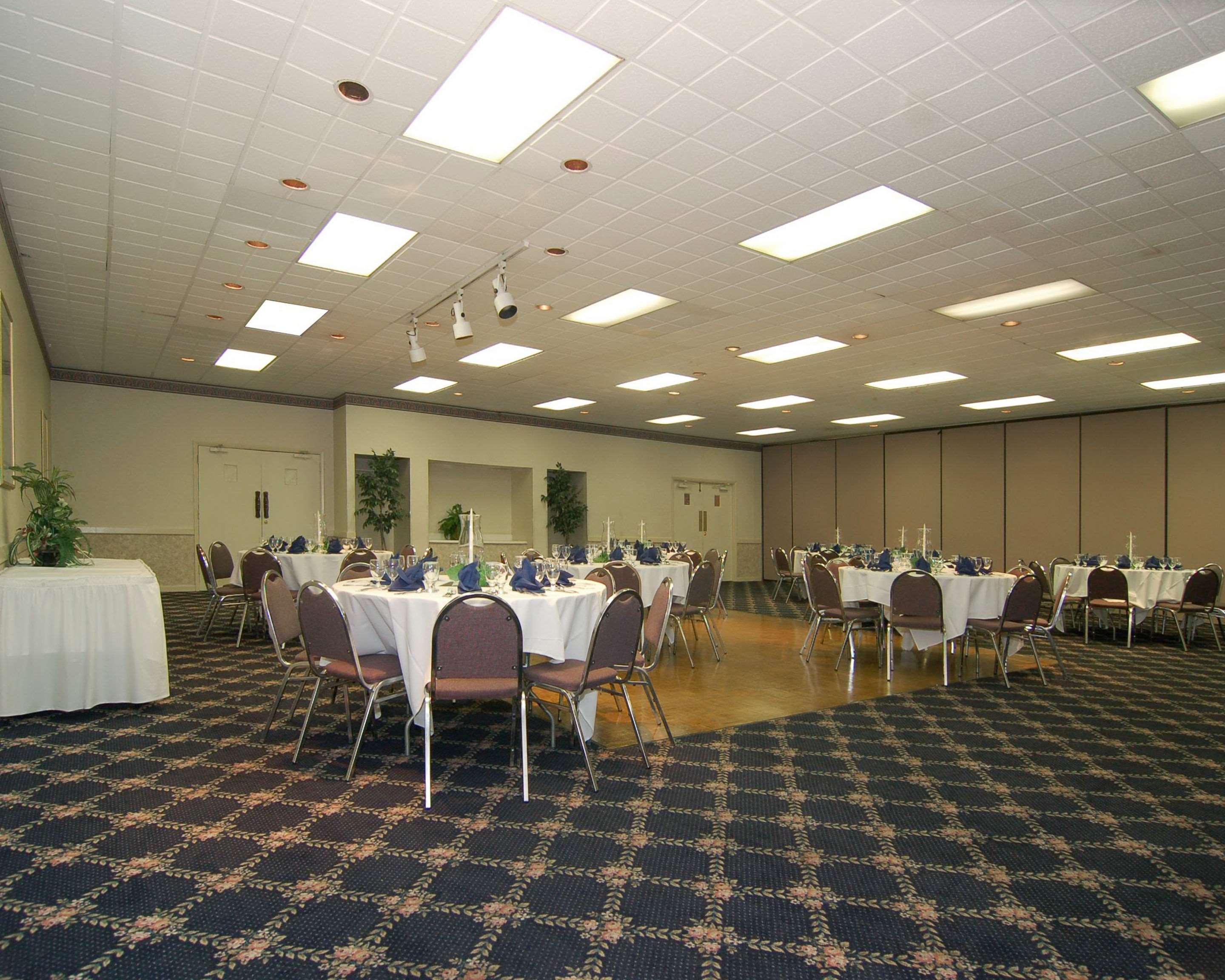 Rodeway Inn Sandston Dış mekan fotoğraf