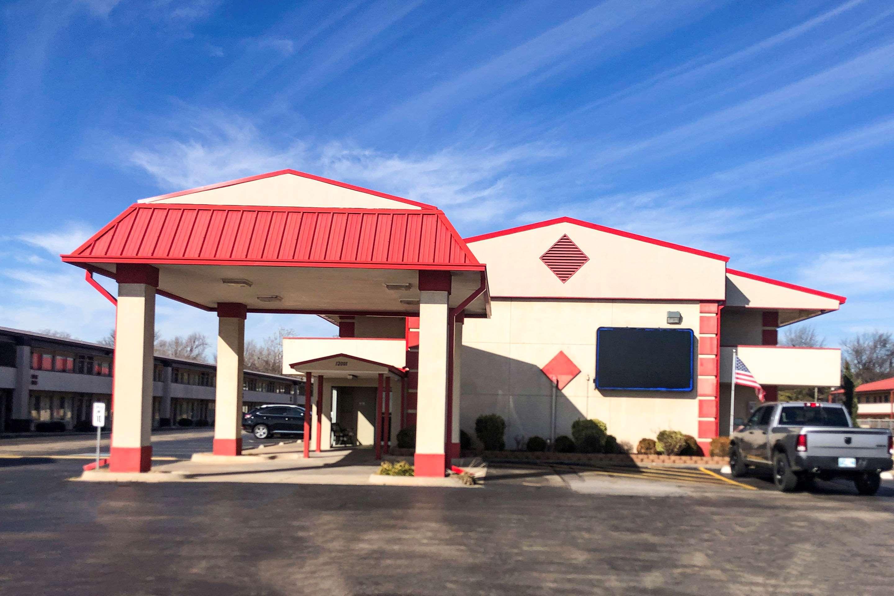 Rodeway Inn Sandston Dış mekan fotoğraf