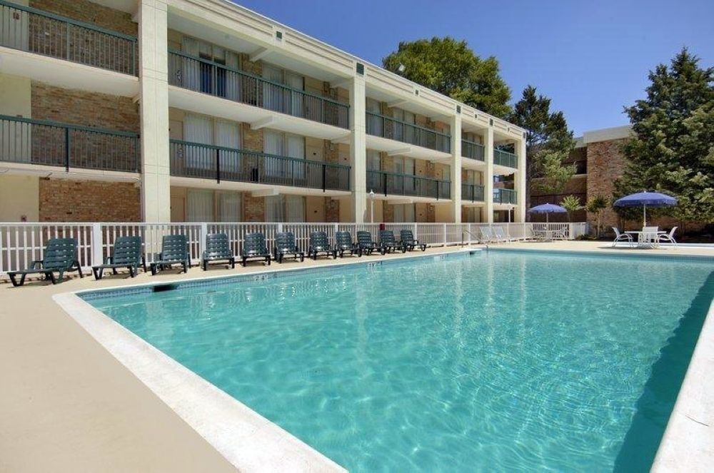 Rodeway Inn Sandston Dış mekan fotoğraf