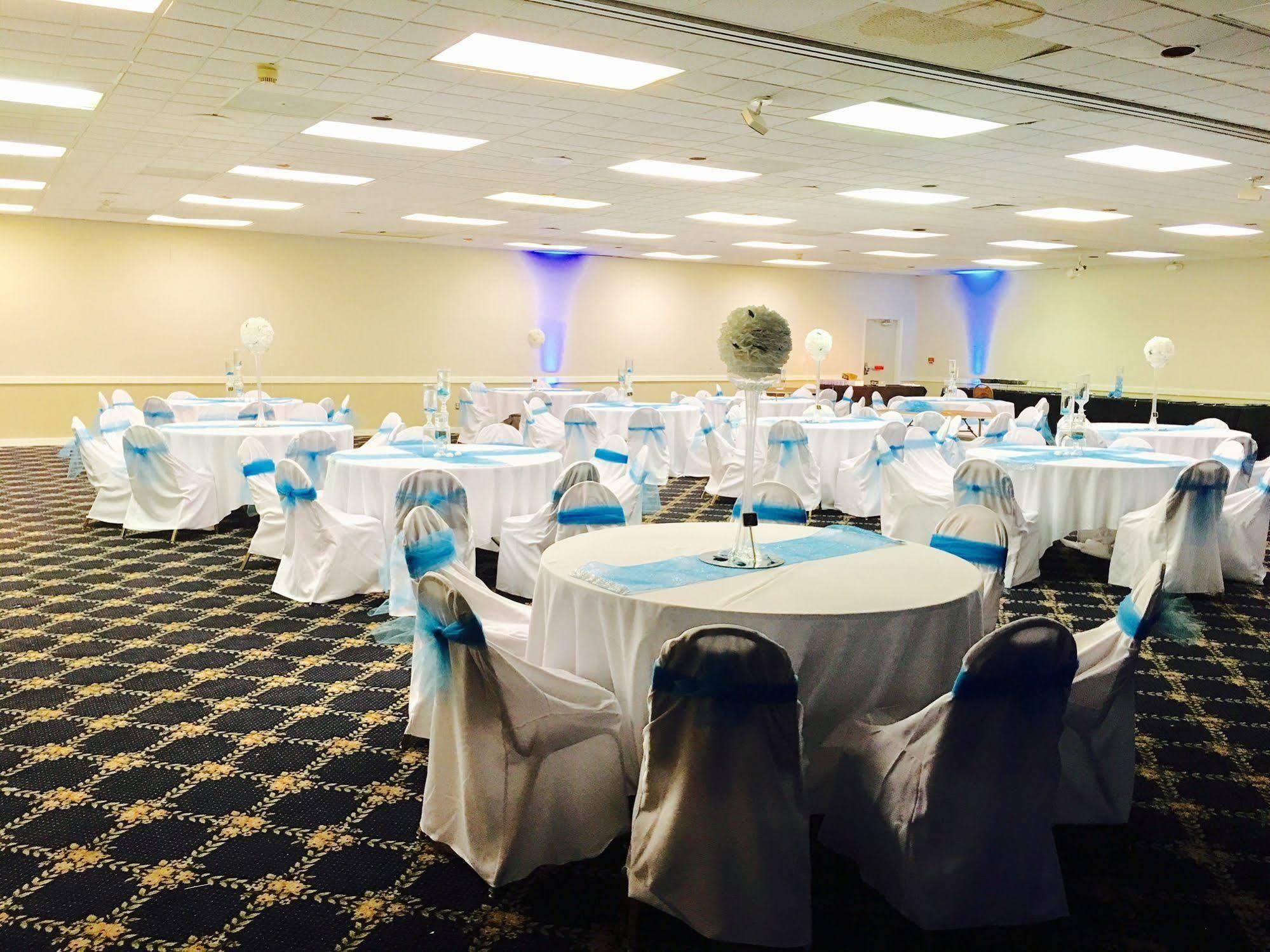 Rodeway Inn Sandston Dış mekan fotoğraf